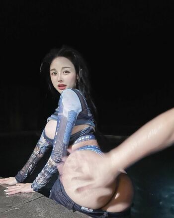 e__luda_glamorous