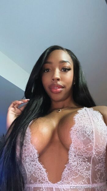 eboni23