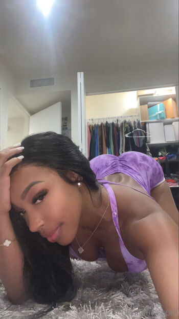 eboni23