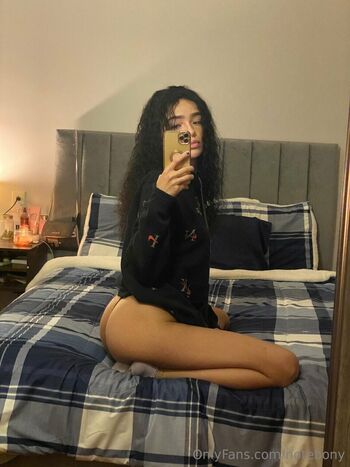 _Ebonyy_