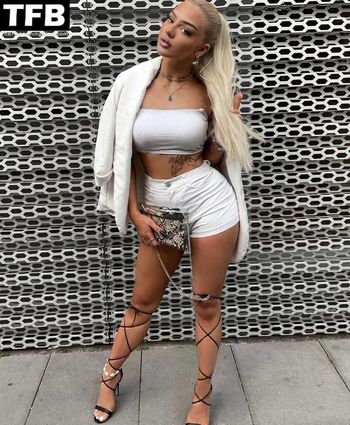 Elaine Victoria