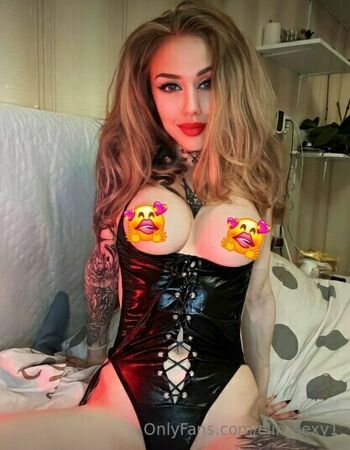 elin_sexy1