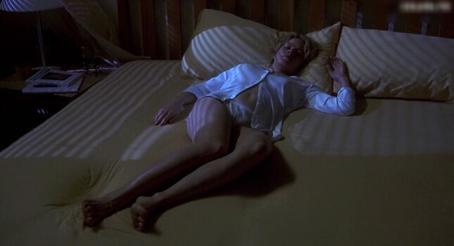 Elisabeth Shue