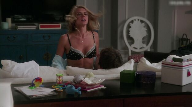 Eliza Coupe