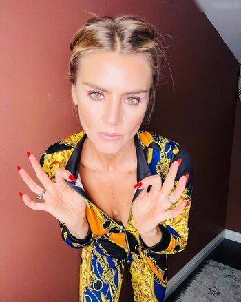 Eliza Coupe