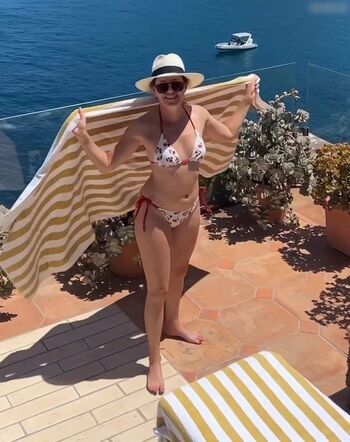 Elizabeth Banks