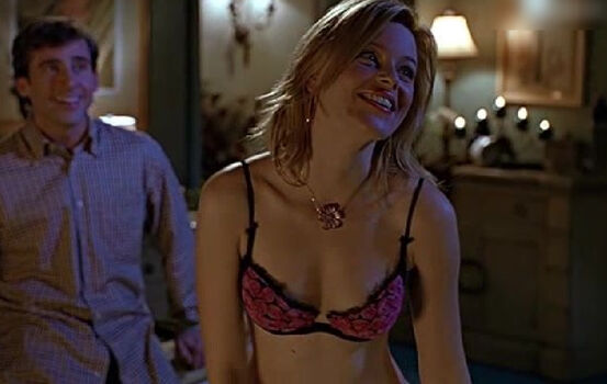 Elizabeth Banks