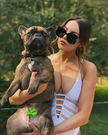 Elizabeth Gillies