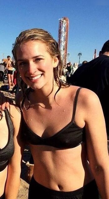 Elizabeth Lail