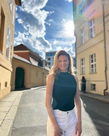Ella Endlich