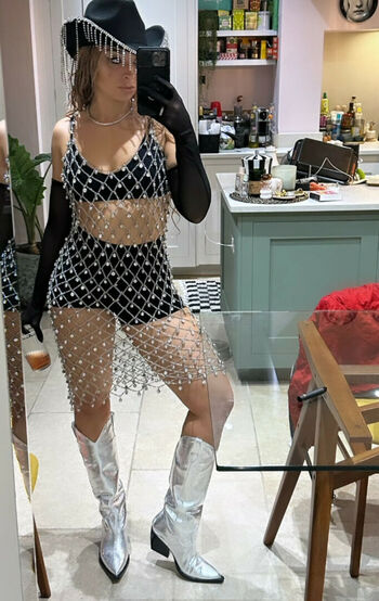 Ella Eyre