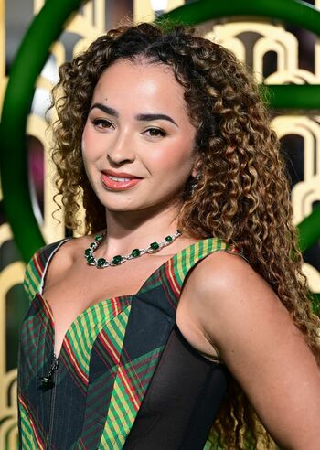Ella Eyre