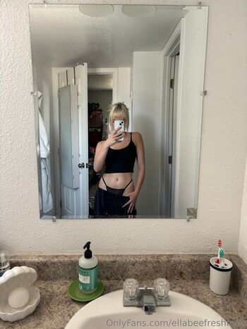 ellabeefreshman