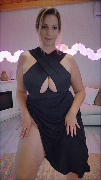 EllaxStar