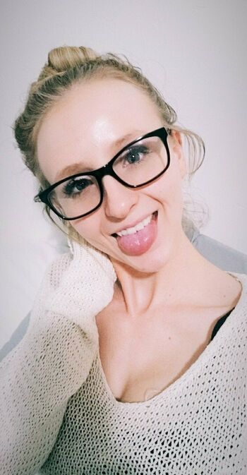 Elle Dainty