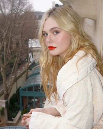 Elle Fanning