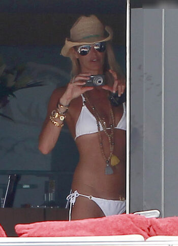 Elle MacPherson