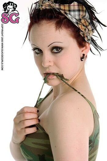 Elle Stranger