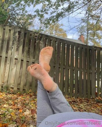 ellesfeet8