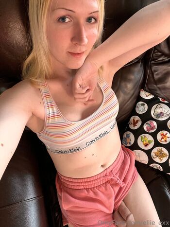 ellie_exx