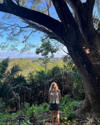 Ellie Goulding