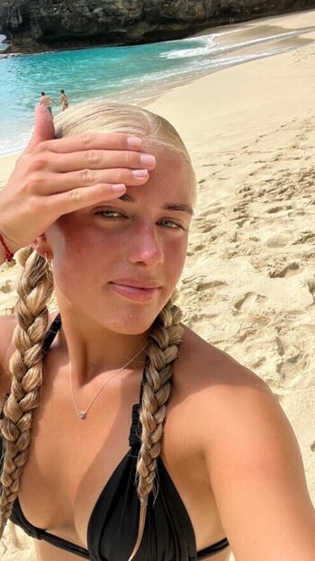 Ellie Maack