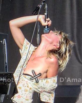 Ellie Rowsell