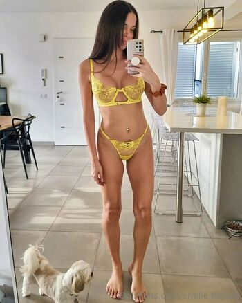 emilie.bellule