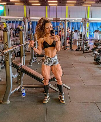 Emilly Vieira