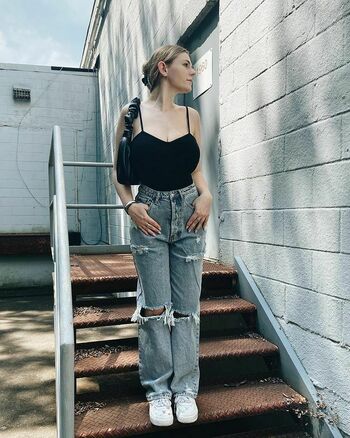 Emily Villari