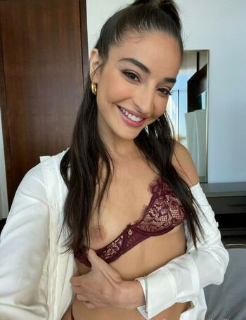Emily Willis