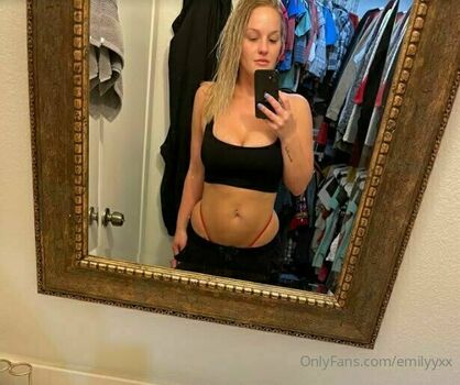 emilyyxx