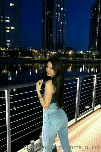 emma_emmyy