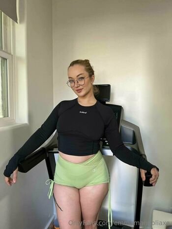 Emma Magnolia