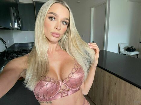 emmahixofficial