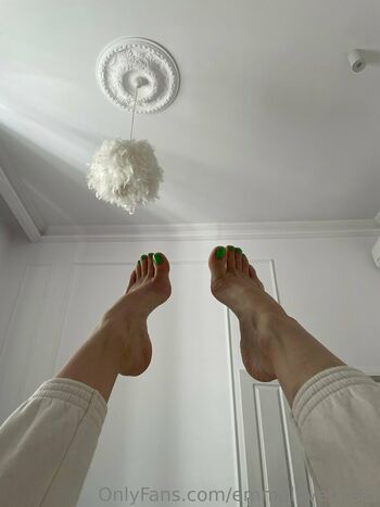 emmalovettfeet