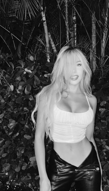 Emmy Corinne