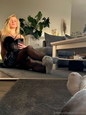 Emmysfeetandsocks