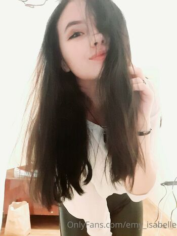 emy_isabelle