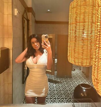 Erika M Diaz