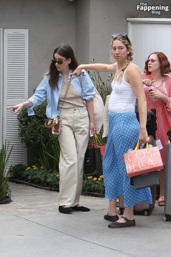 Este Haim