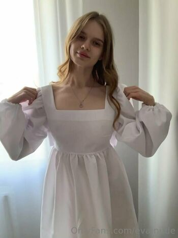 eva.nude11