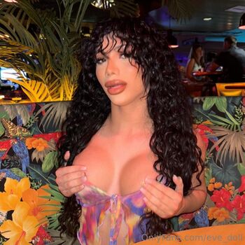 eve_doll
