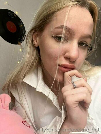 eveline_hot
