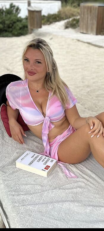 Evelyn Burdecki