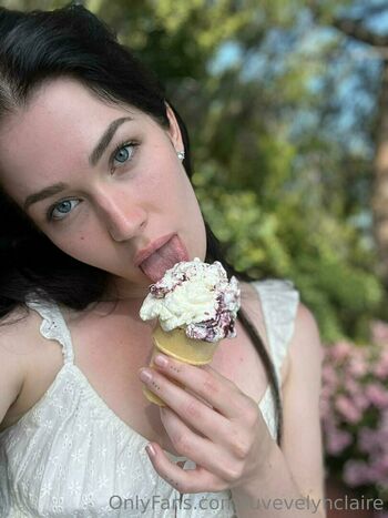 Evelyn Claire