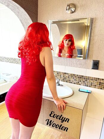 Evelyn Wooten