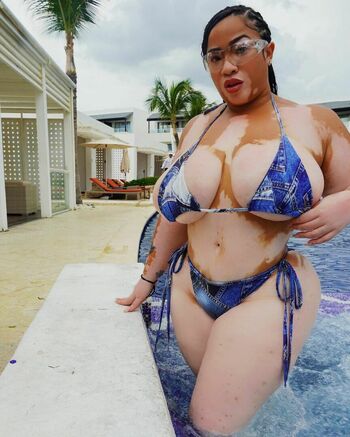Evie_spice