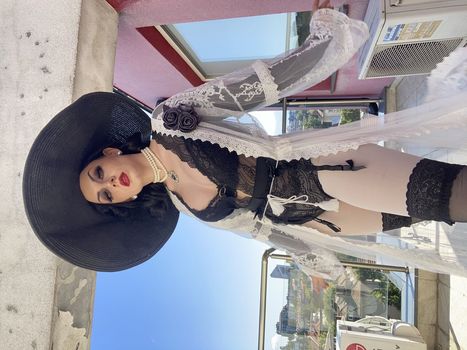 Ezy Summers Cosplay