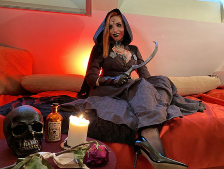 Ezy Summers Cosplay